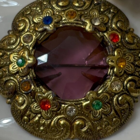 EDWARDIAN ANTIQUE FAUX AMETHYST FLORAL BROOCH - Picture 4 of 7
